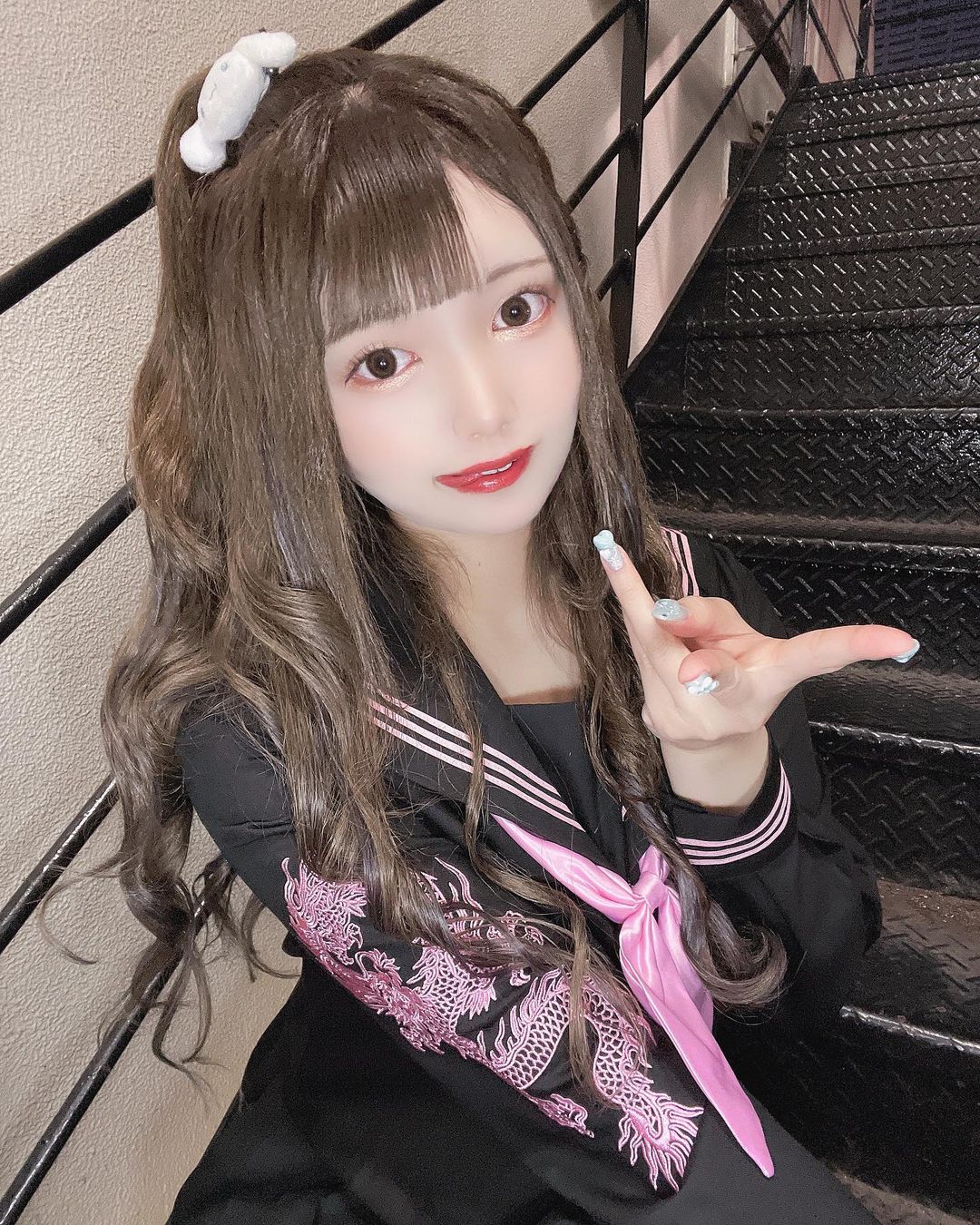 23 歲人氣女偶像無預警宣布「我懷孕了！」孩子的爸身分曝光　心痛喊我不幸福