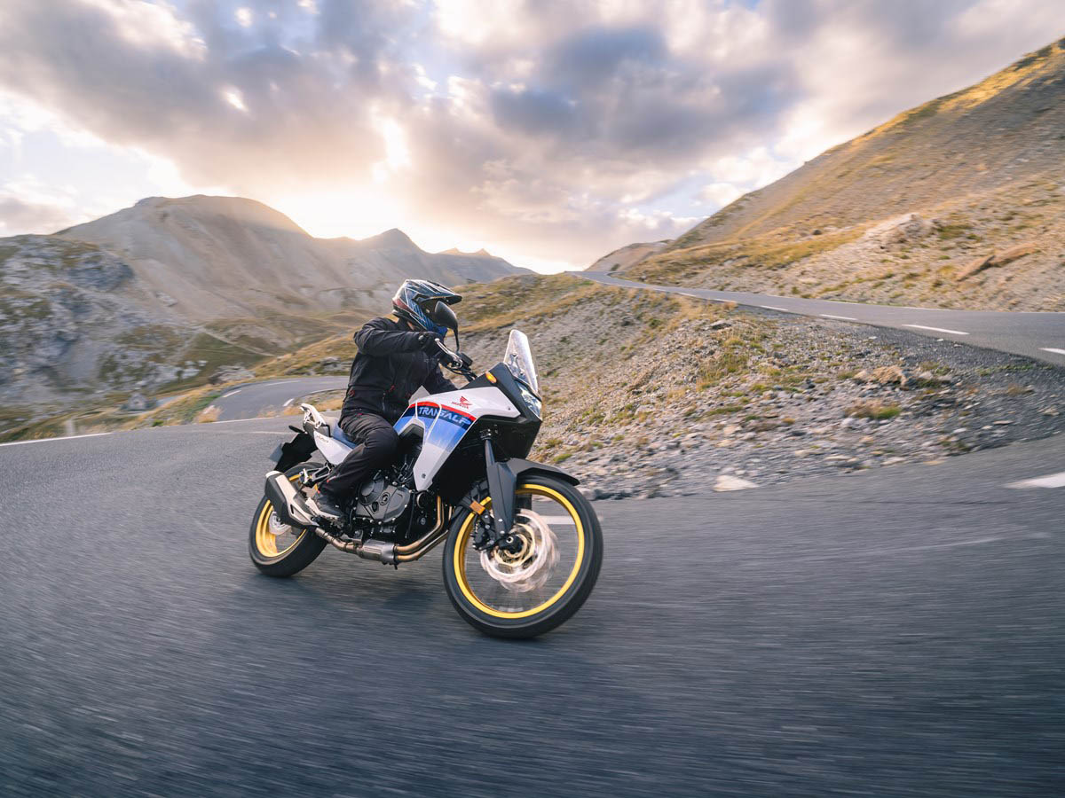 變種黃蜂？！Honda 中量級冒險車款、XL750 Transalp 問世