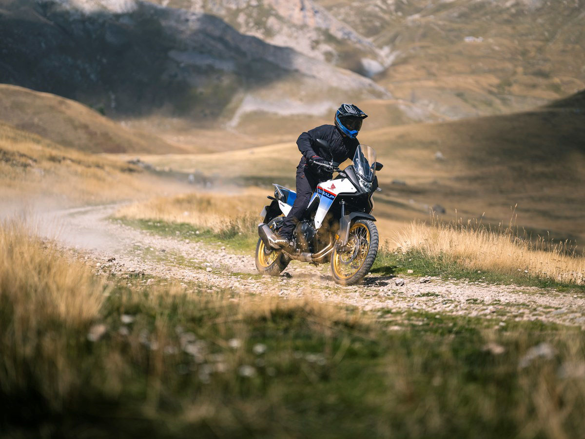 變種黃蜂？！Honda 中量級冒險車款、XL750 Transalp 問世