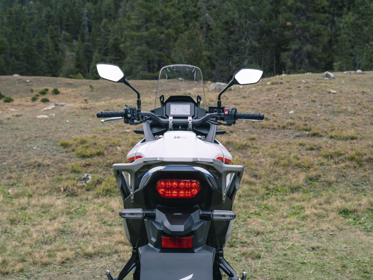 變種黃蜂？！Honda 中量級冒險車款、XL750 Transalp 問世