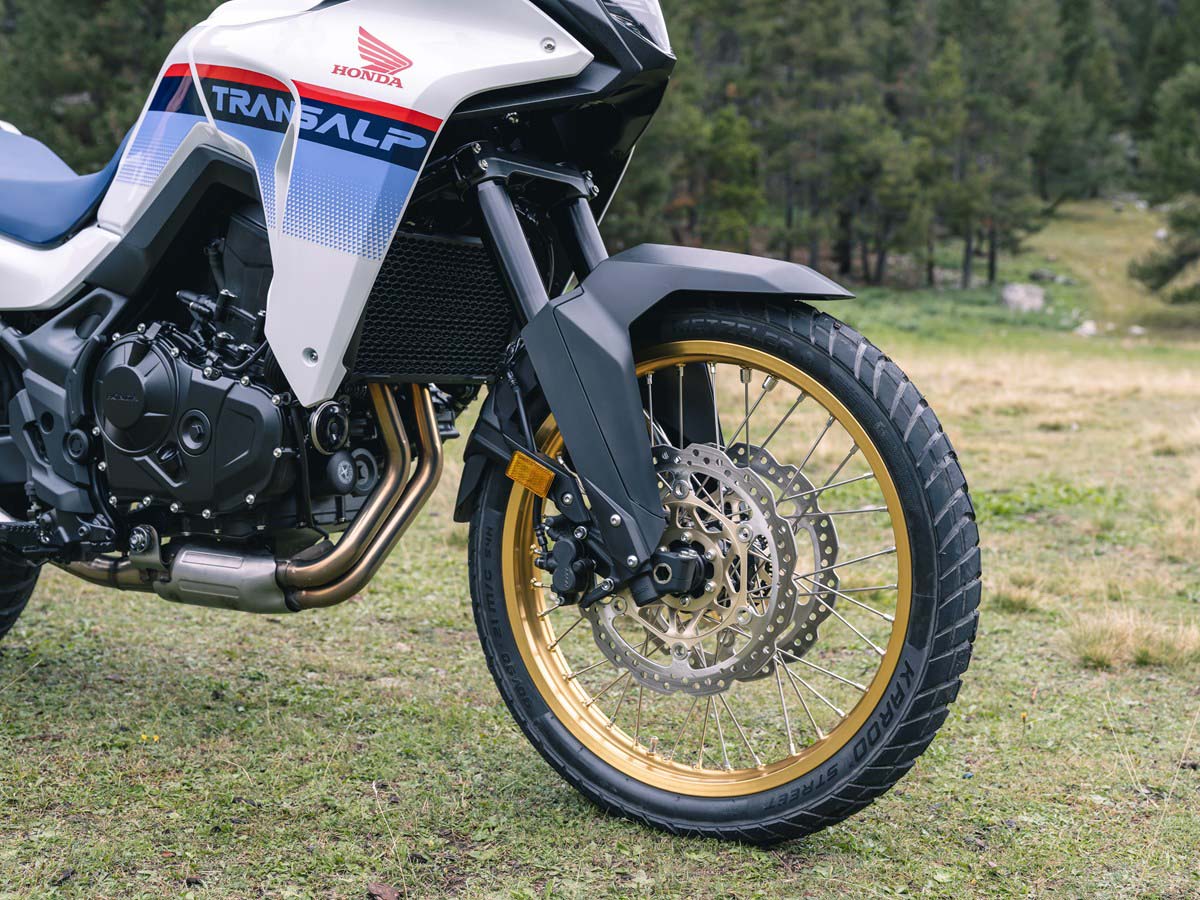 變種黃蜂？！Honda 中量級冒險車款、XL750 Transalp 問世