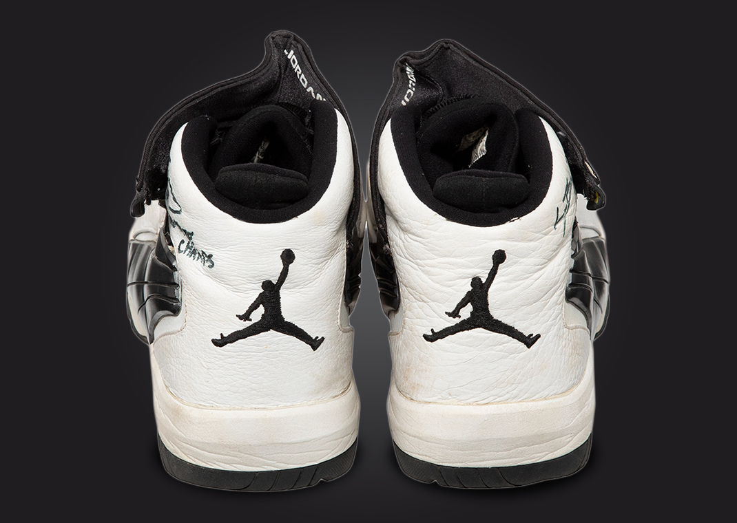 詹皇親穿！LeBron James 高中戰靴「Jordan Jumpman Swift 6」公開競標，或將突破 20 萬美元！