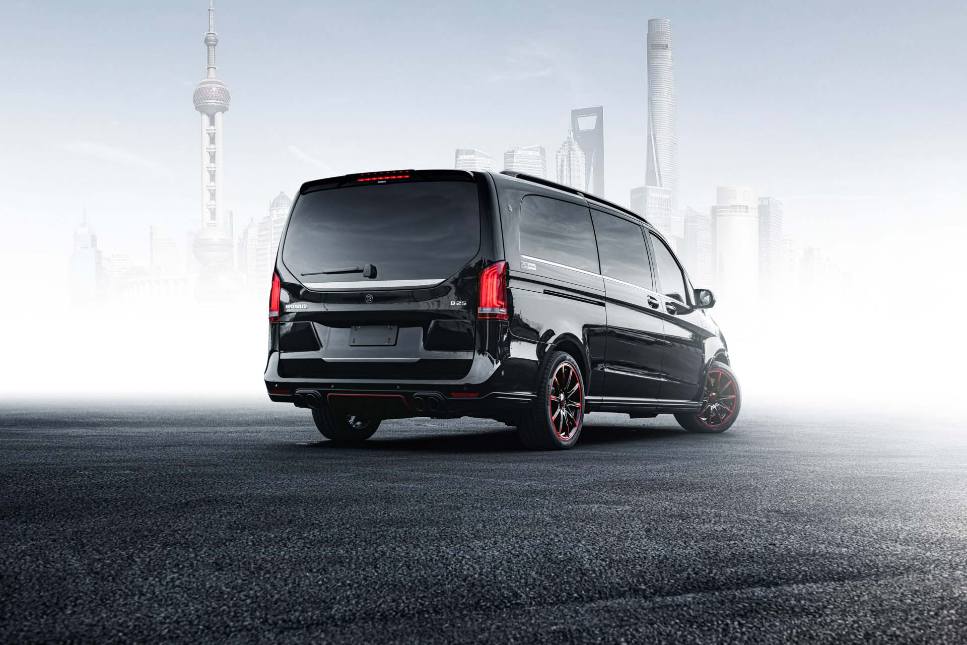 這才是你最想要的機場穿搭，是吧？Brabus 推出 V-Class 區域限定套件！