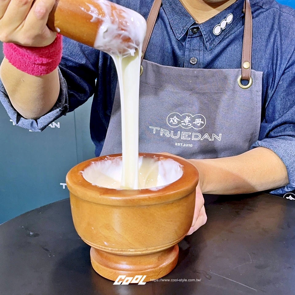 珍煮丹限時「買一送一」！加碼推可以喝的「草莓大福」芋頭尬草莓口感超豐富