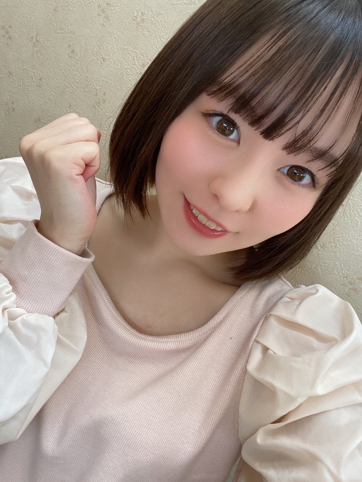 人氣 AV 女優吃蕎麥麵驚傳過敏送醫！一度發出病危通知　親曬照片卻被抓包偷盜圖