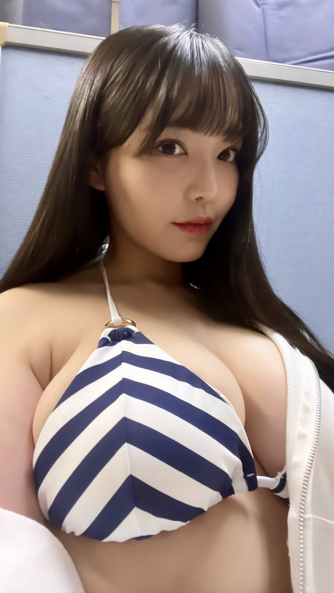 23 歲日本少女放棄公職改拍 AV ！親吐 M  級上圍太多缺點