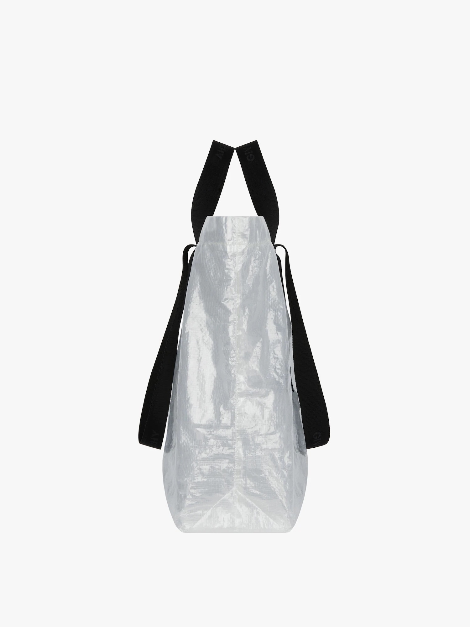 IKEA 同款材質！GIVENCHY 發佈全新「塑膠購物袋」，要價 1000 美金你買嗎？