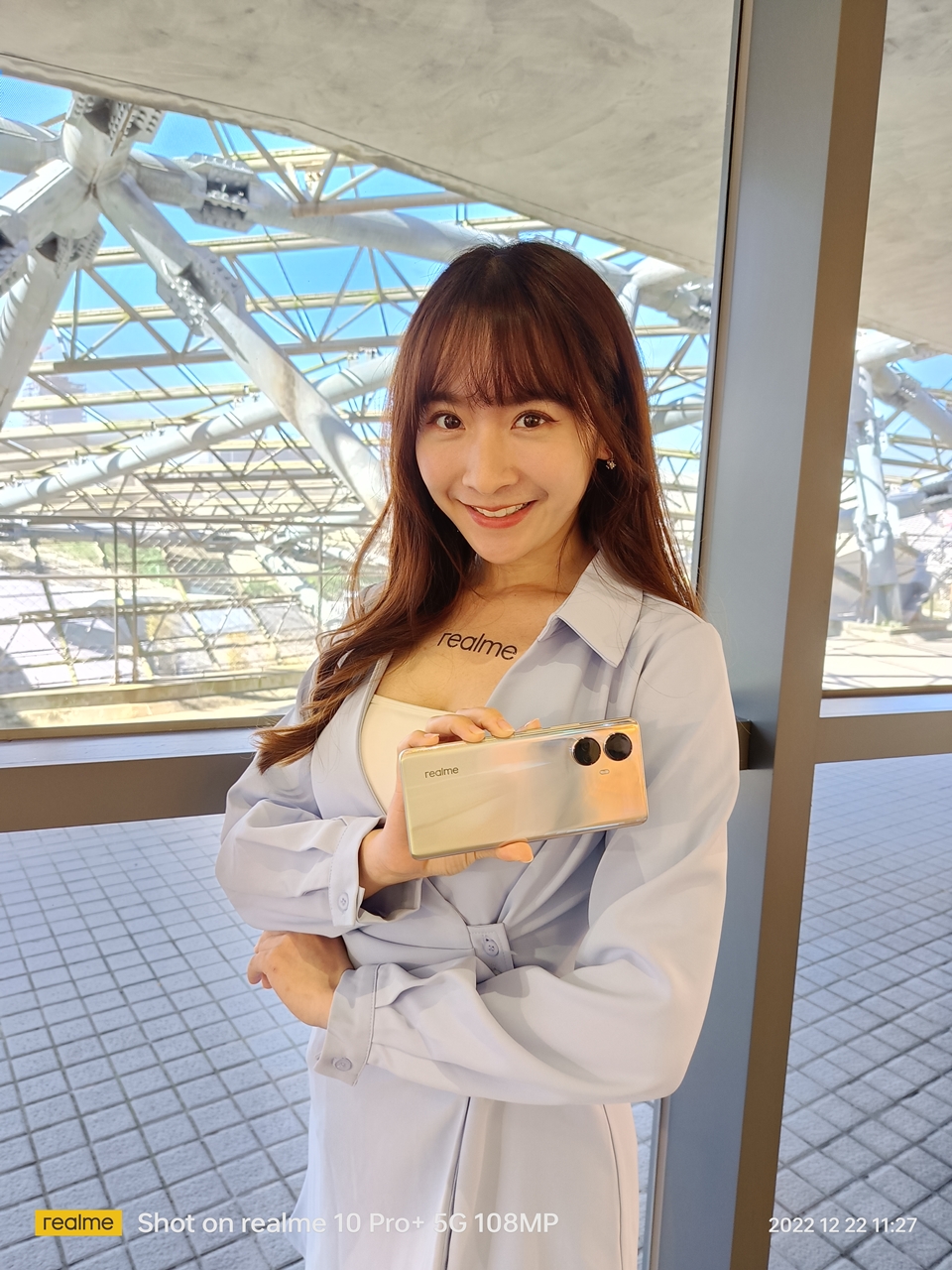 realme 10 Pro+ 年末壓軸美型機 4 大亮點！1 億畫素 ProLight 街拍相機曲動登場
