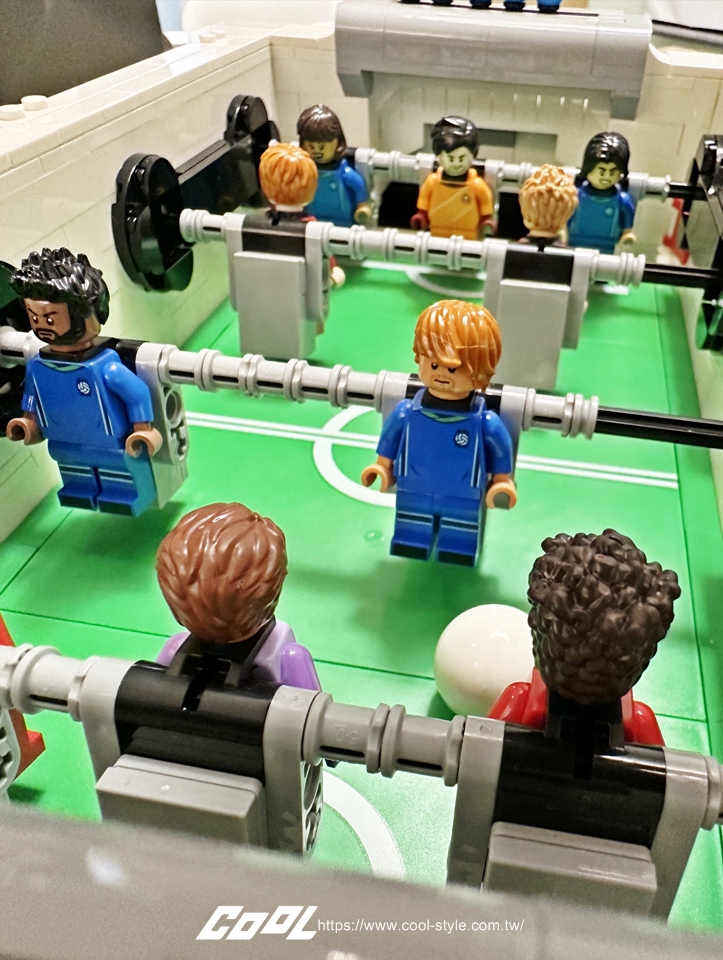 COOL開箱｜樂高歷來最高、最大、最應景的LEGO話題盒組一次到齊！10307艾菲爾鐵塔、76210浩克毀滅者、21337手足球