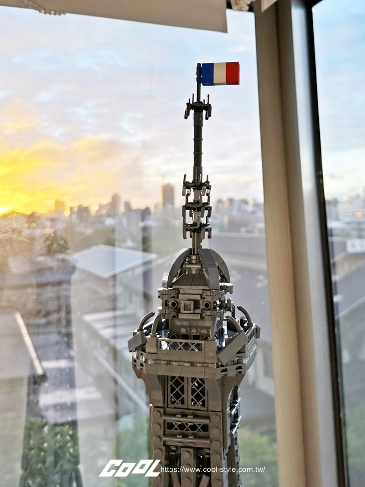 COOL開箱｜樂高歷來最高、最大、最應景的LEGO話題盒組一次到齊！10307艾菲爾鐵塔、76210浩克毀滅者、21337手足球