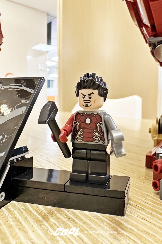 COOL開箱｜樂高歷來最高、最大、最應景的LEGO話題盒組一次到齊！10307艾菲爾鐵塔、76210浩克毀滅者、21337手足球