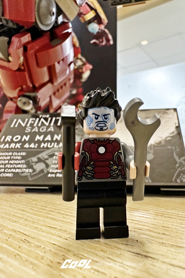 COOL開箱｜樂高歷來最高、最大、最應景的LEGO話題盒組一次到齊！10307艾菲爾鐵塔、76210浩克毀滅者、21337手足球