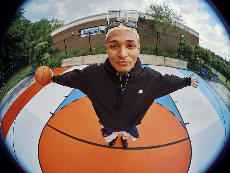 佛心公司，佛心公司！Champion 不僅發起「Be Your Own」活動，更祭出「帽 Tee 舊換新」最高抵 