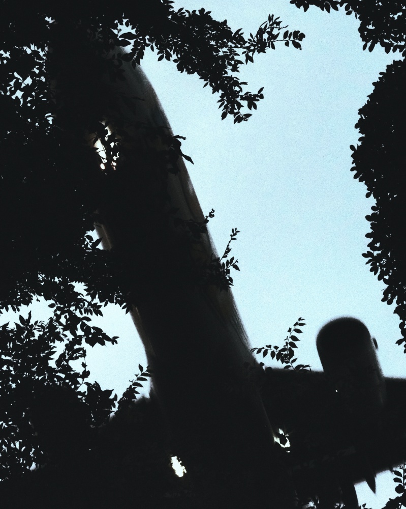 感受台北漫遊的魔幻時刻！ REMIX 釋出 2022 秋冬系列 Lookbook