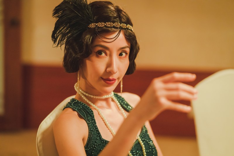 台灣森川葵！《詐團圓》隋棠秒會「搖骰盅」超高難度「環形攤撲克牌」也難不倒！