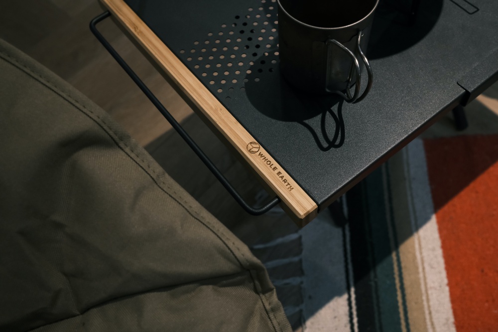 沙發等級的露營椅！日本露營風格品牌 WHOLE EARTH 登陸台北指標塊根店舖 CLOUDLESS LIFE