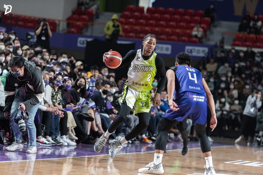 改名「飛斯特」期望帶來快速球風！T1 臺南獵鷹宣布 Nick Faust 正式加盟