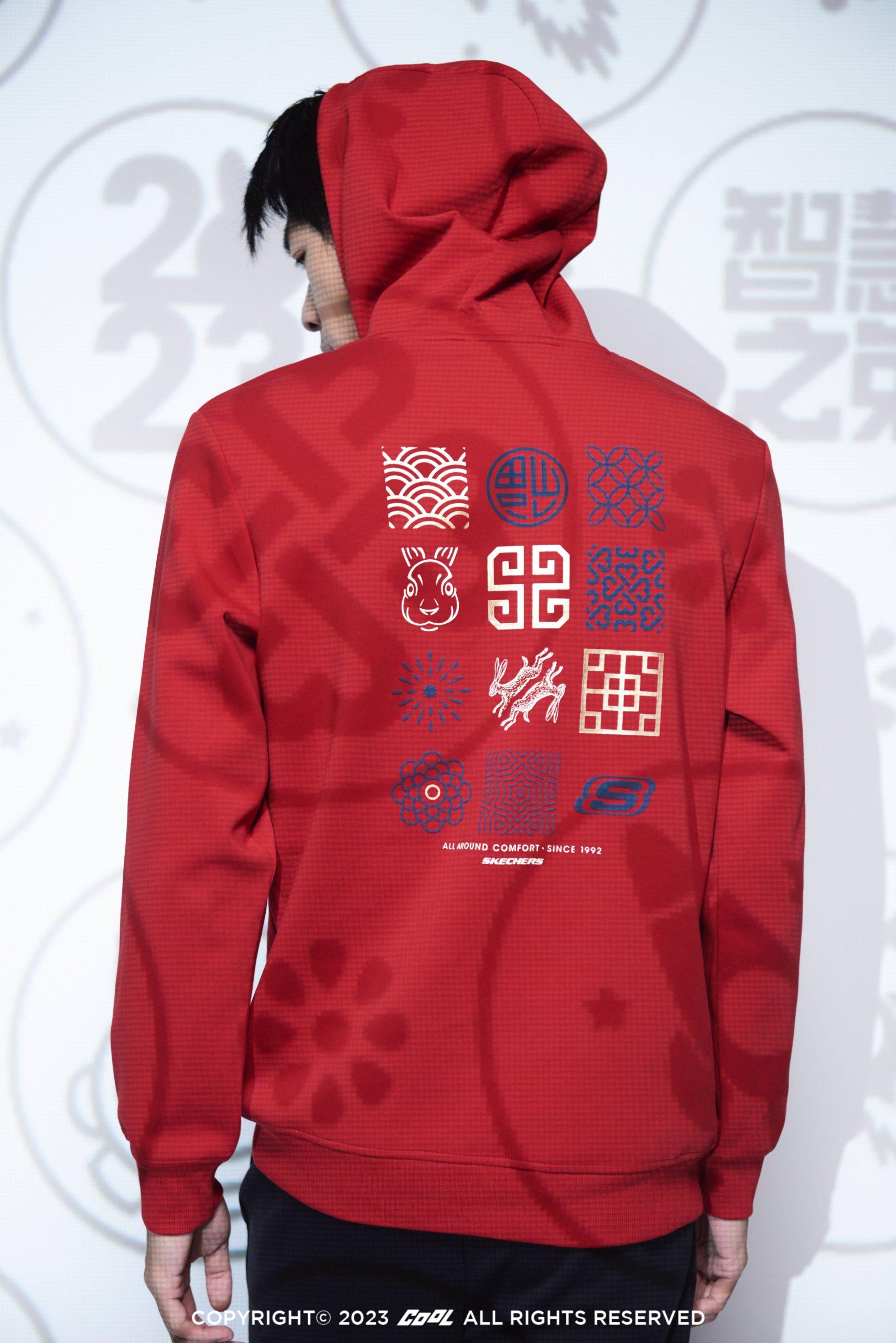 這樣的新春穿搭你有看過？顛覆既有套路X超強視覺衝擊！跟著SKECHERS一起「兔」飛猛進 最潮CNY由你走起！