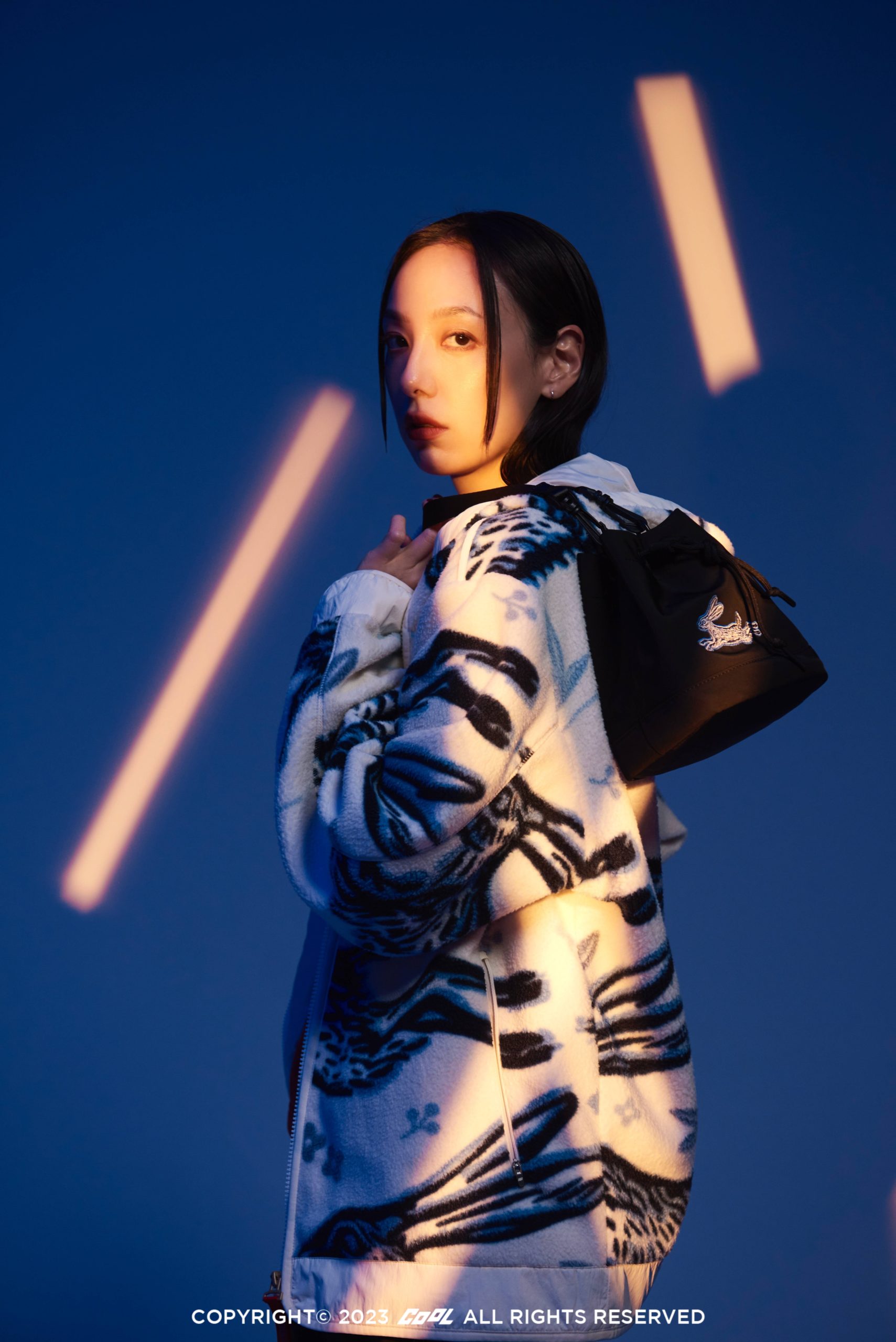 這樣的新春穿搭你有看過？顛覆既有套路X超強視覺衝擊！跟著SKECHERS一起「兔」飛猛進 最潮CNY由你走起！