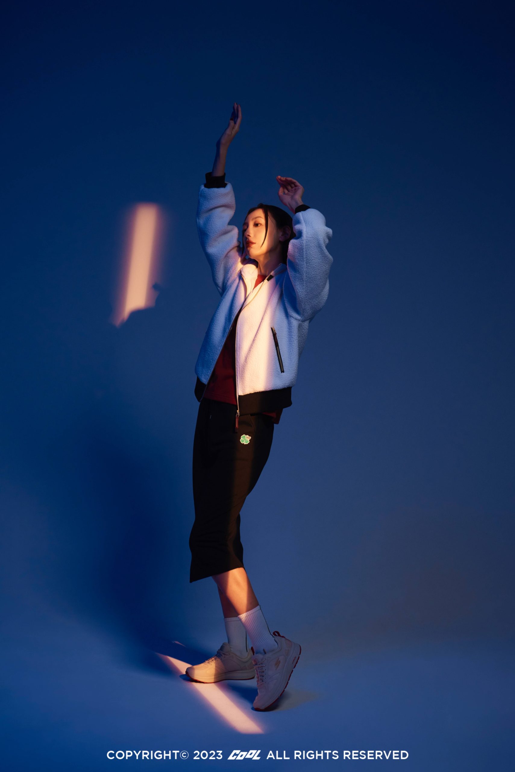 這樣的新春穿搭你有看過？顛覆既有套路X超強視覺衝擊！跟著SKECHERS一起「兔」飛猛進 最潮CNY由你走起！