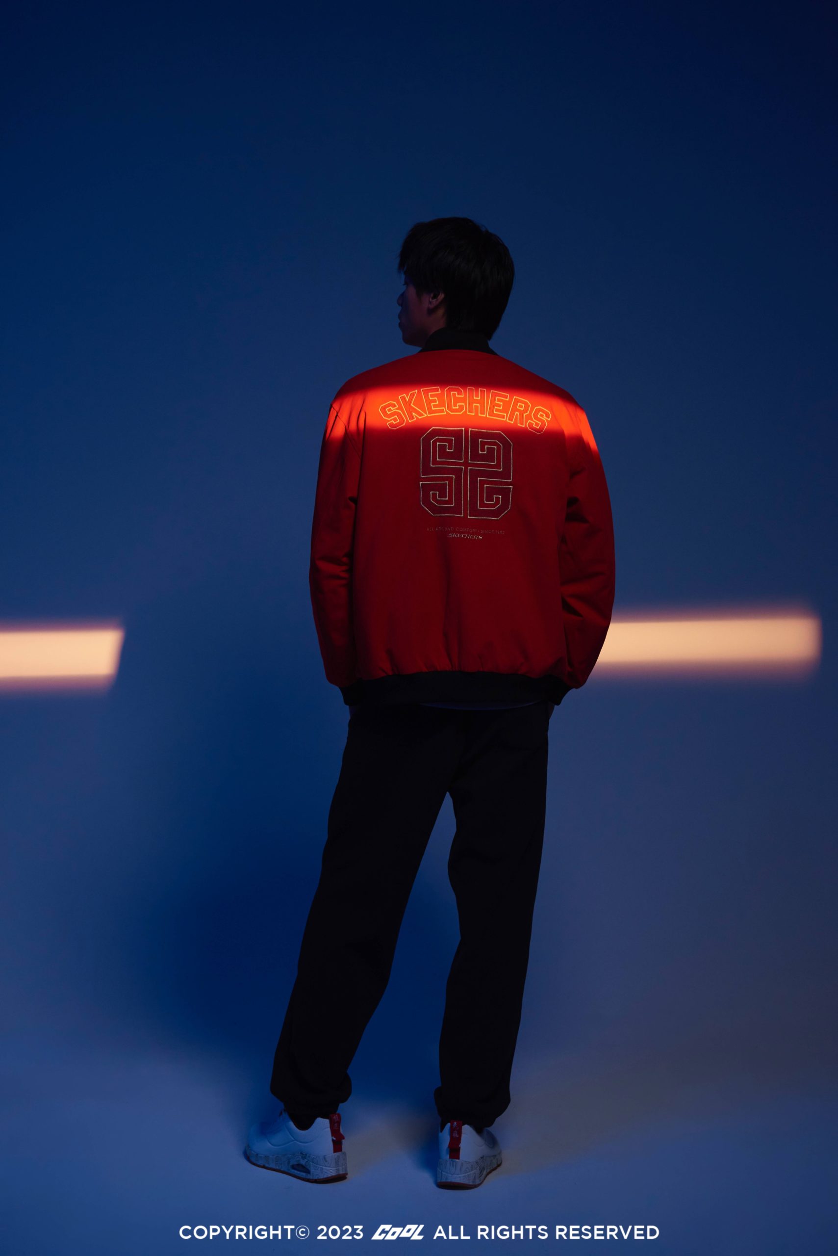 這樣的新春穿搭你有看過？顛覆既有套路X超強視覺衝擊！跟著SKECHERS一起「兔」飛猛進 最潮CNY由你走起！