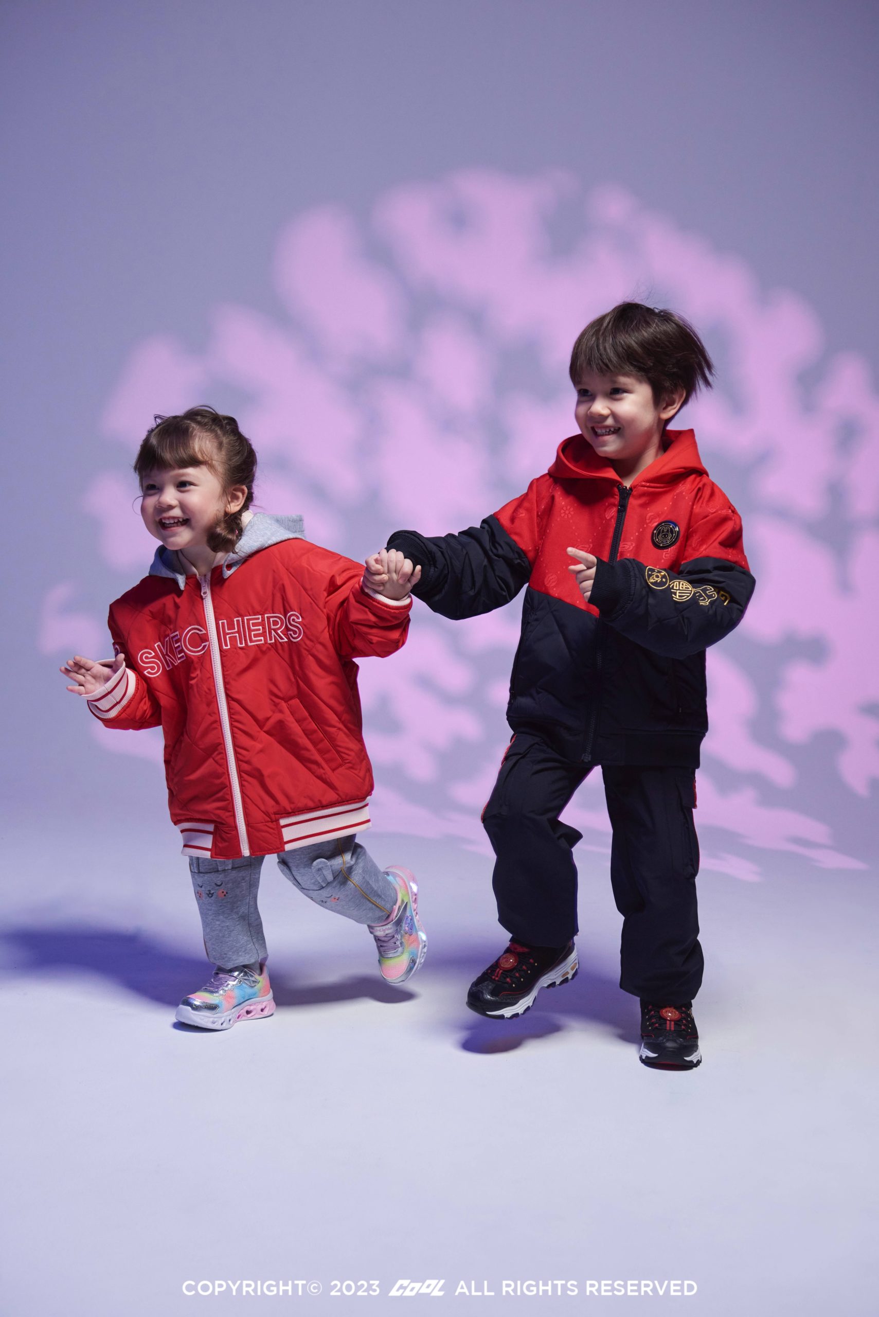 這樣的新春穿搭你有看過？顛覆既有套路X超強視覺衝擊！跟著SKECHERS一起「兔」飛猛進 最潮CNY由你走起！