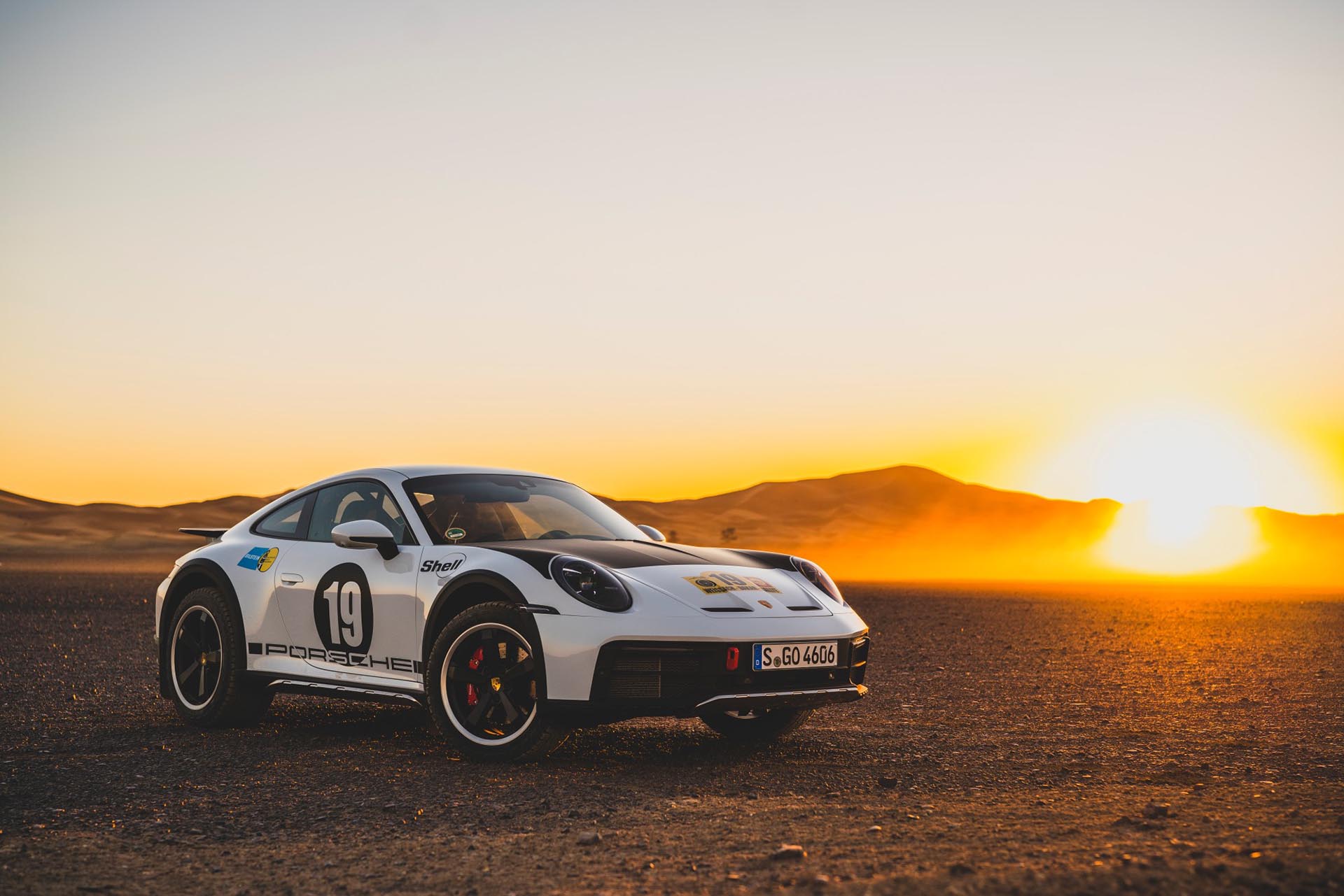 Porsche 911 Dakar Rallye Design Package-1