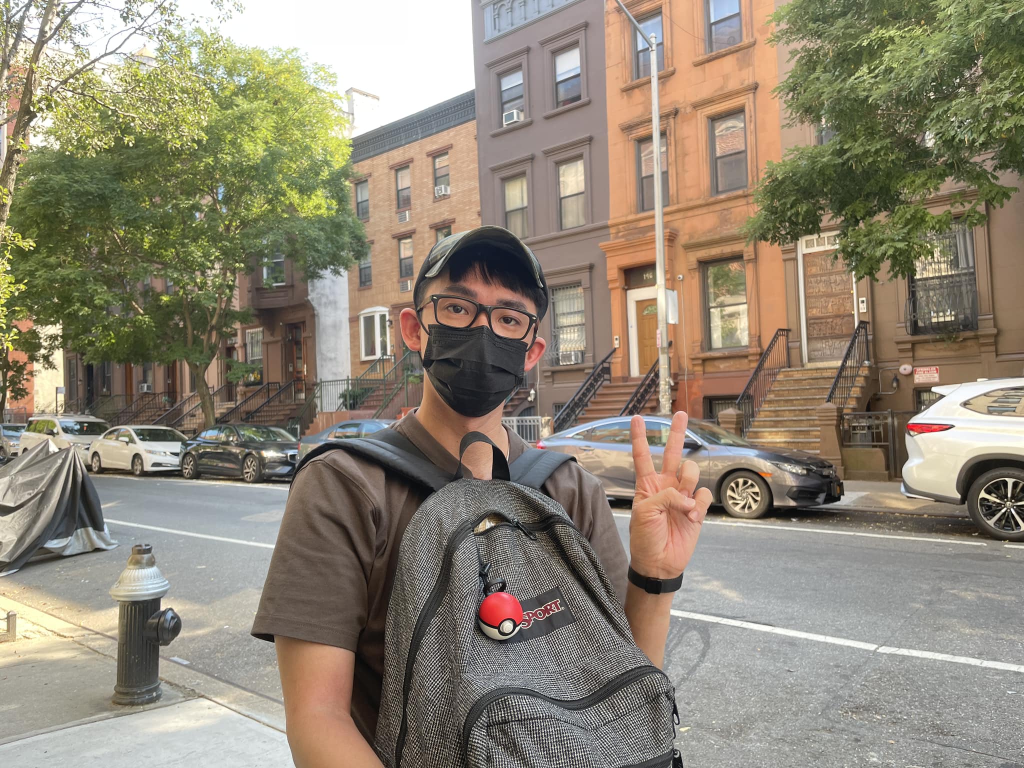 阿滴 過年緊急取消機票！自曝「手肘變形」一到醫院才知罹患痛風　認了平時三大壞習慣恐釀禍