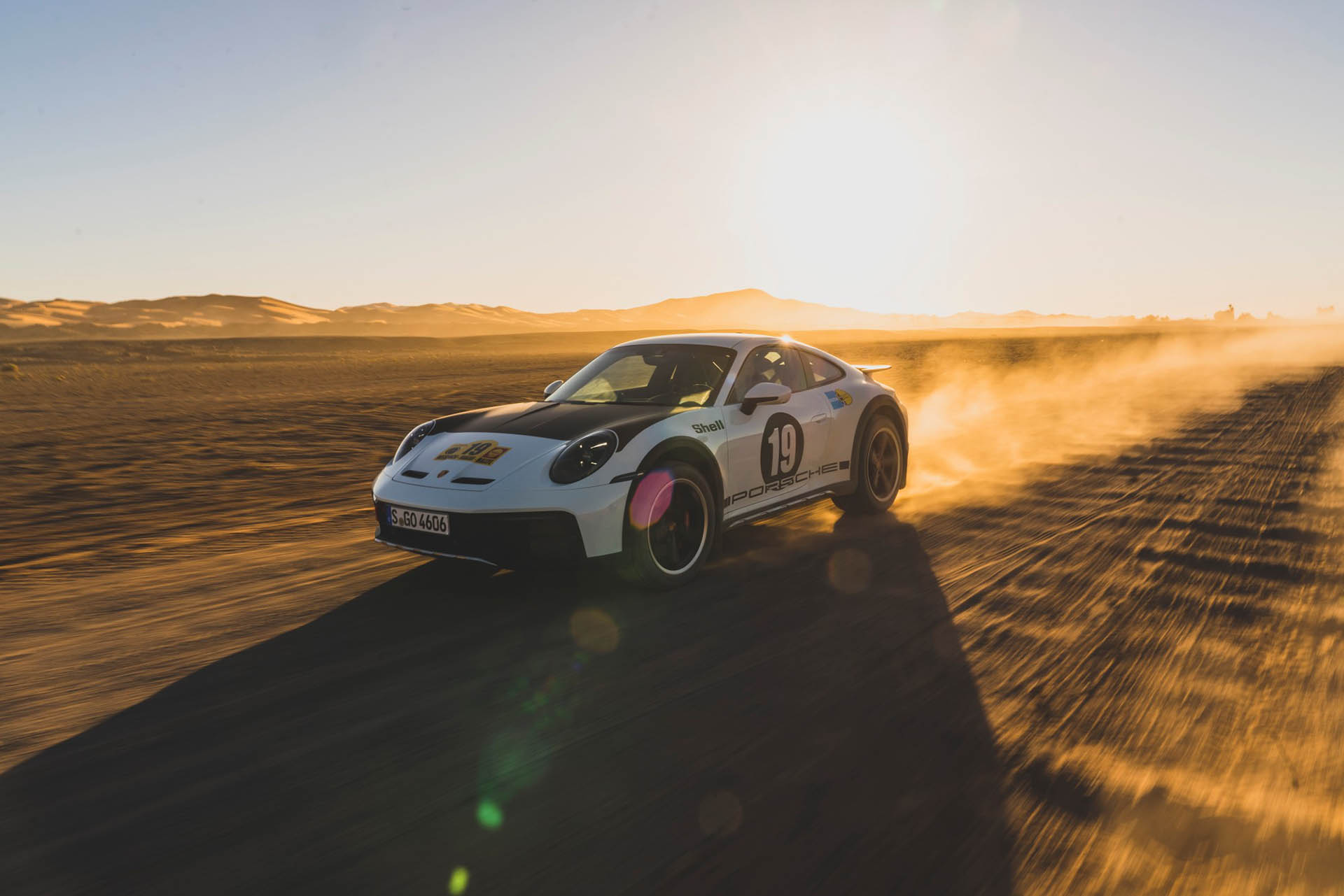 Porsche 911 Dakar Rallye Design Package-1