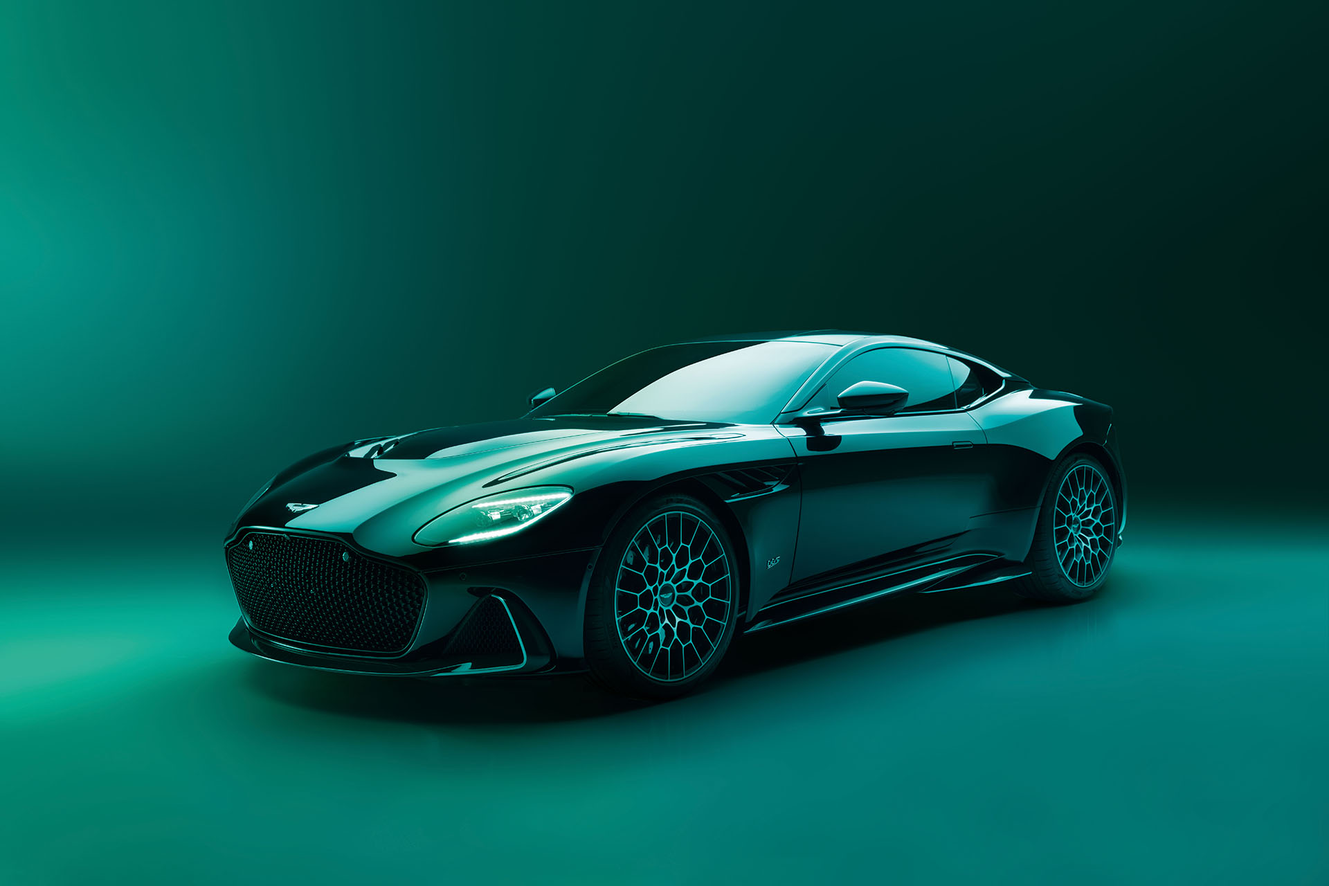 Aston Martin DBS 770 Ultimate-1