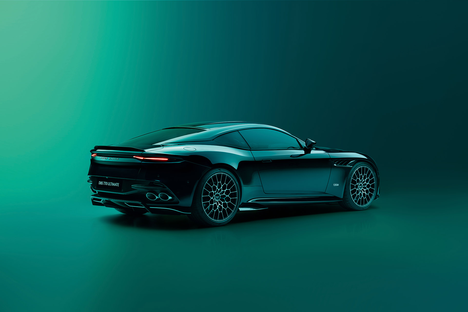 Aston Martin DBS 770 Ultimate-1