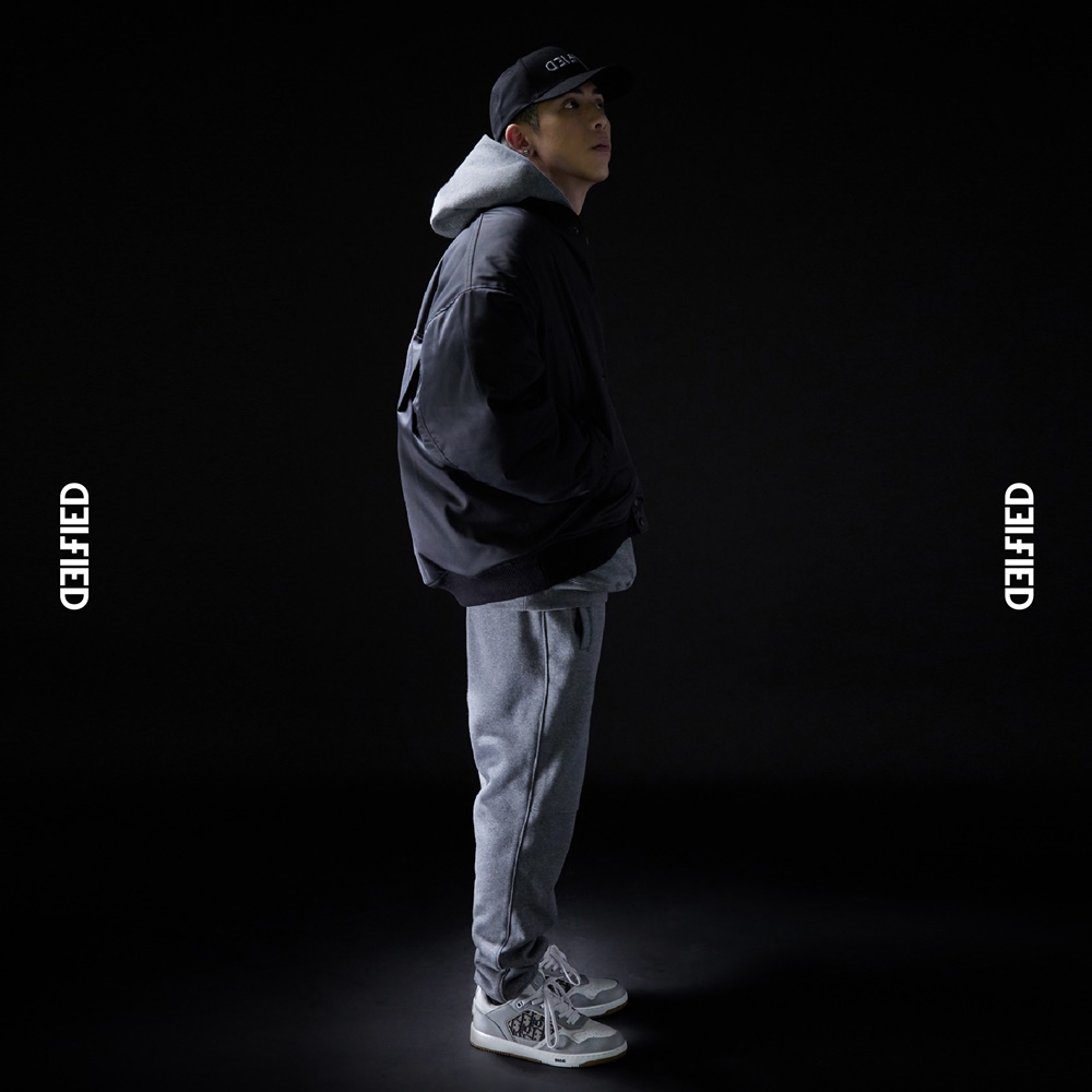 迴文與雙向圖的平衡美學！台灣新銳品牌 DEIFIED 釋出首個膠囊系列