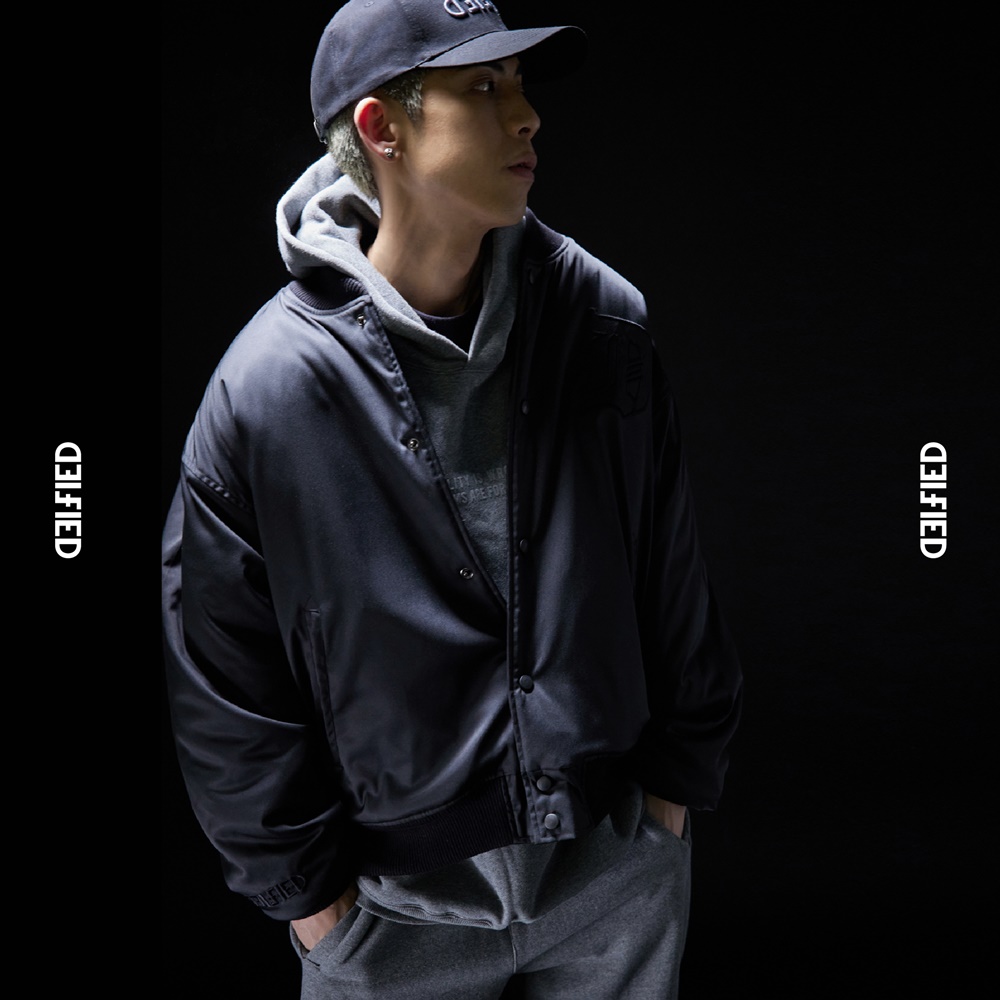 迴文與雙向圖的平衡美學！台灣新銳品牌 DEIFIED 釋出首個膠囊系列