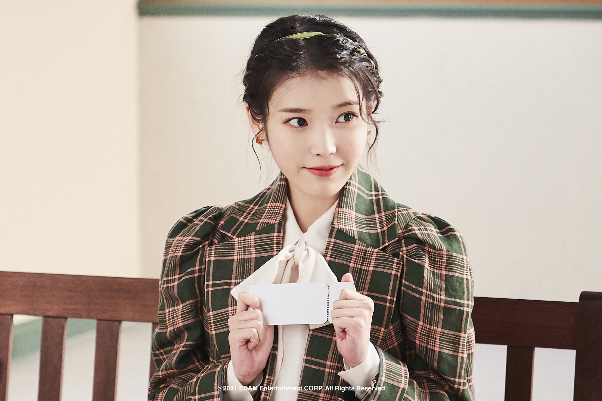 公佈 2022 韓國「最愛廣告明星」TOP 5！IU 僅拿下第四！天團BLACKPINK、BTS 防彈少年團竟都輸給「他」？！