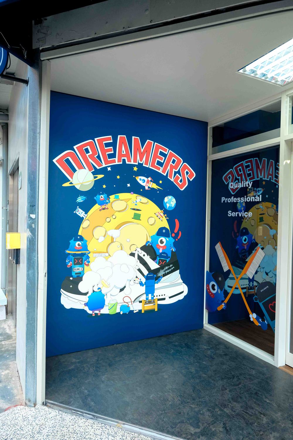 到府收送服務讓你在家也能輕鬆洗鞋！COOL 編直擊 Dreamers 鞋包帽洗護專門店，防水、補色也一應俱全！