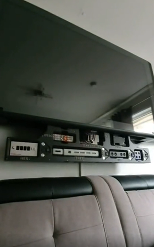 求市售！國外神人打造超狂「巨大 Switch 」任天堂電玩套組　網：這是天堂吧！