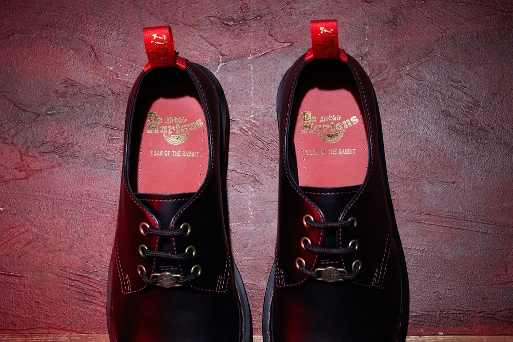 穿馬汀福氣過新年！Dr. Martens YOTR 兔年系列限定登場，沉穩低調卻不失年節亮點！