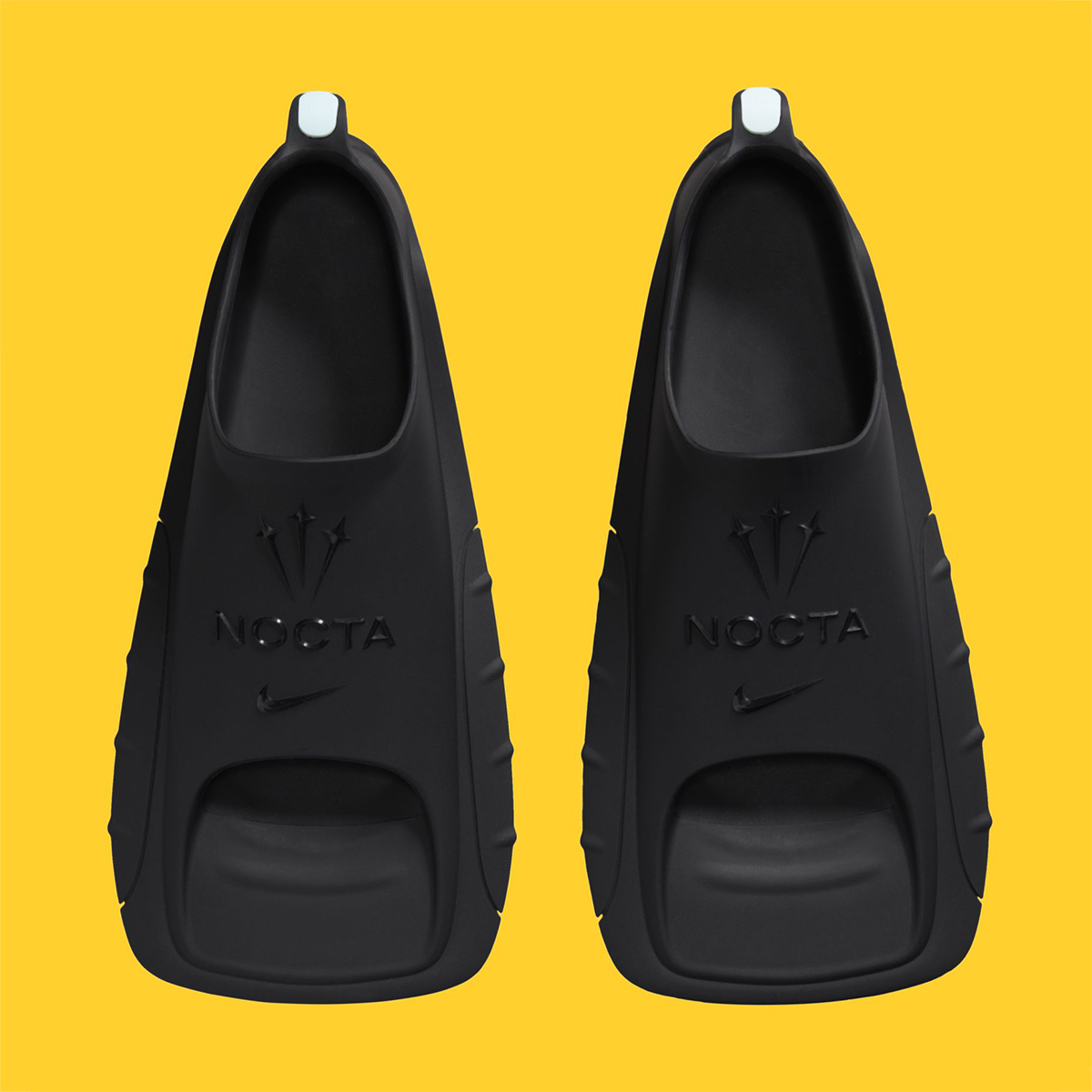這是要去浮潛嗎？NOCTA x Nike 全新聯乘拖鞋登場，吸睛程度不輸異形 YZY！