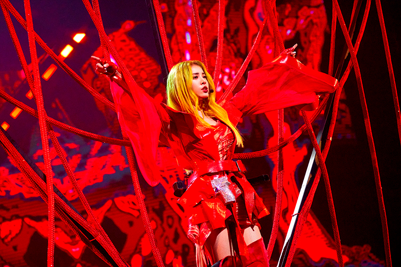 橫跨三年、近 25 萬人進入「UGLY BEAUTY」奇幻旅程！Jolin 世界巡迴精彩締造多項演藝事業里程碑