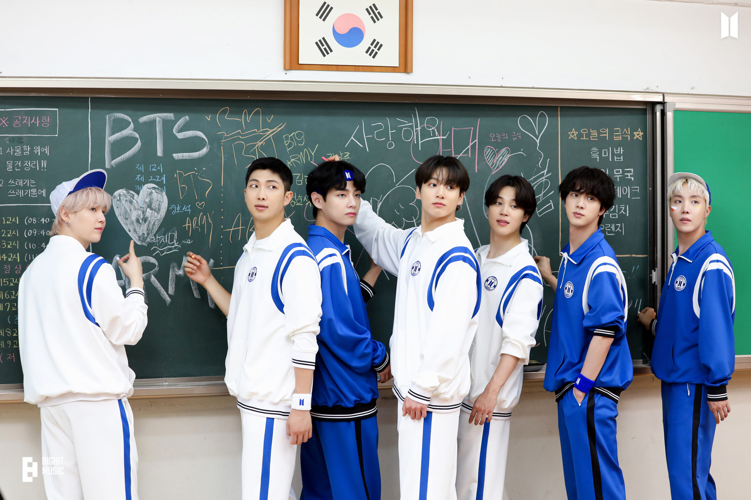 公佈 2022 韓國「最愛廣告明星」TOP 5！IU 僅拿下第四！天團BLACKPINK、BTS 防彈少年團竟都輸給「他」？！