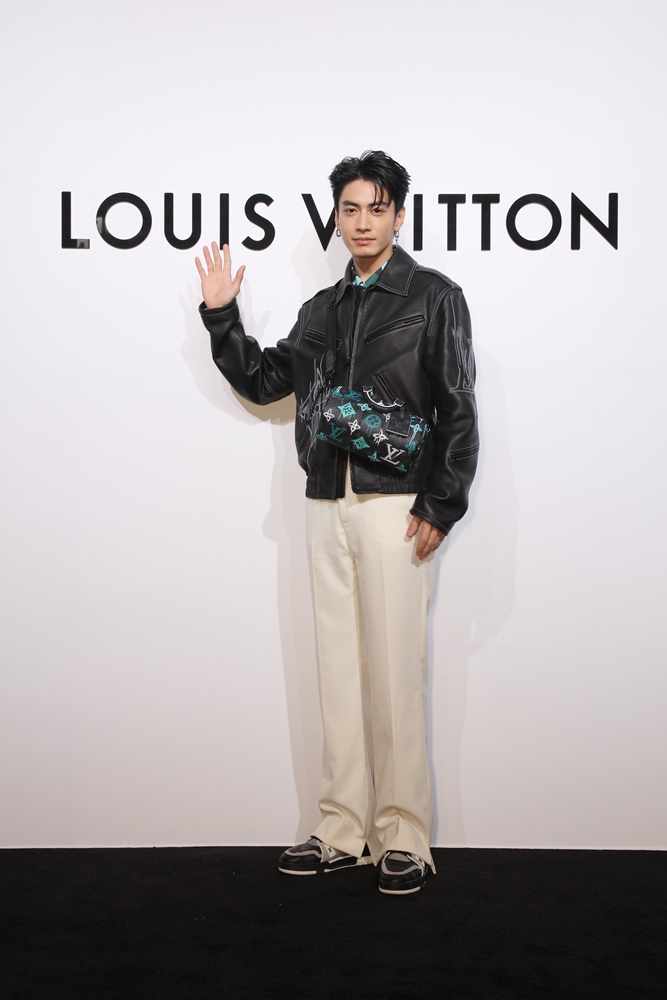 人氣韓星丁海寅站台！ Louis Vuitton 台北 101 旗艦店全新開幕，草間彌生聯名同步開賣！