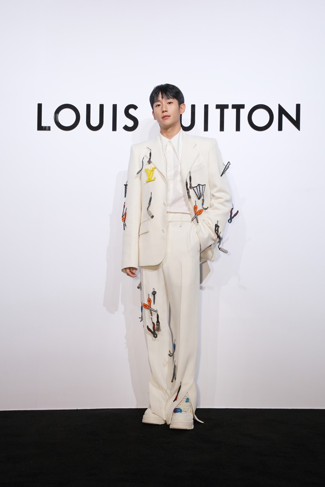 人氣韓星丁海寅站台！ Louis Vuitton 台北 101 旗艦店全新開幕，草間彌生聯名同步開賣！