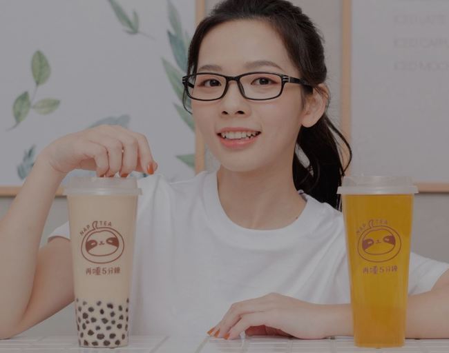 嗆打趴全台！Toyz 宣佈開飲料店「售價 19 元」：品質比其他網紅店更好