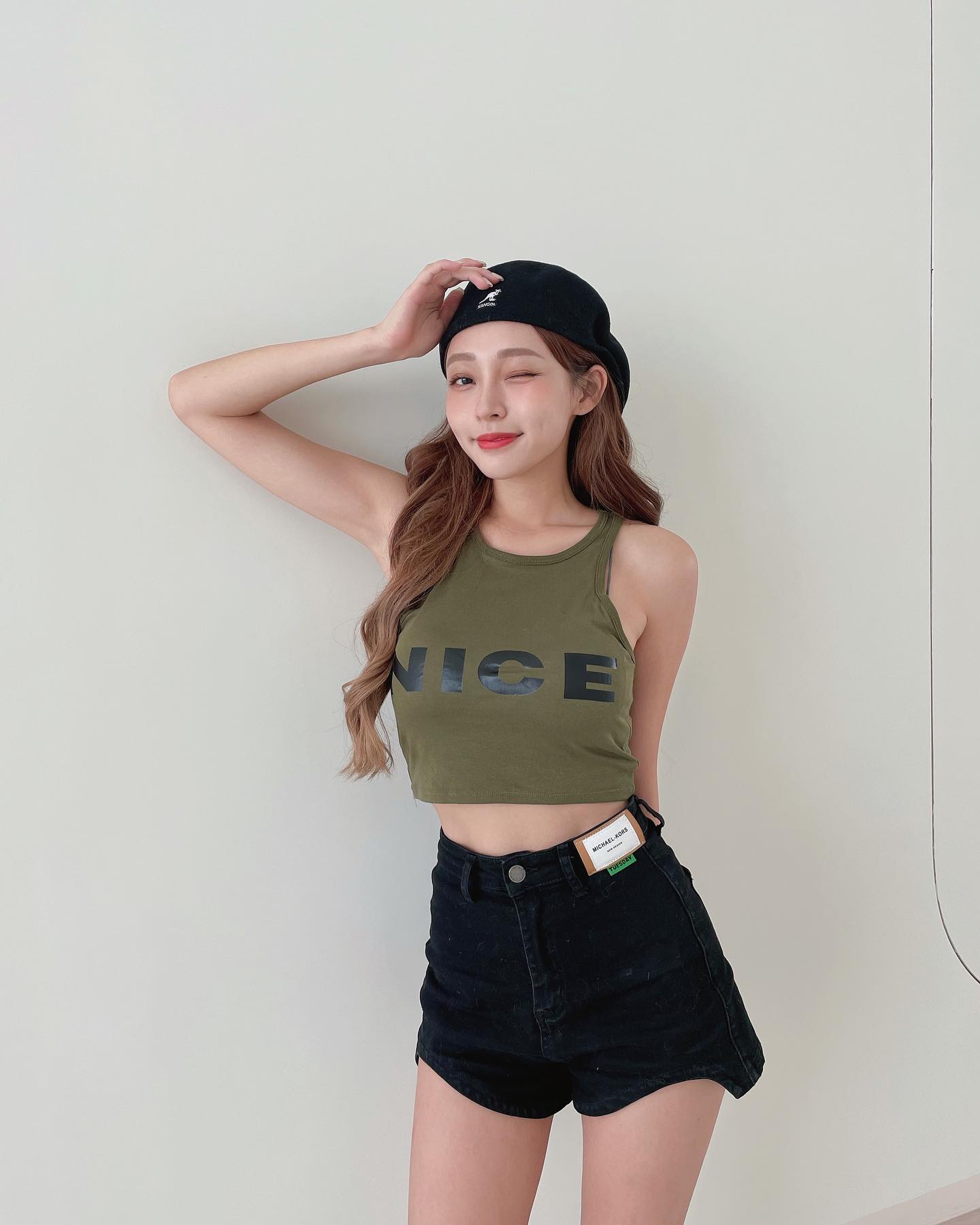 林襄日本雪地泡裸湯！雙手一夾掉出飽滿春光　但「胸下刺青」卻悄悄失蹤