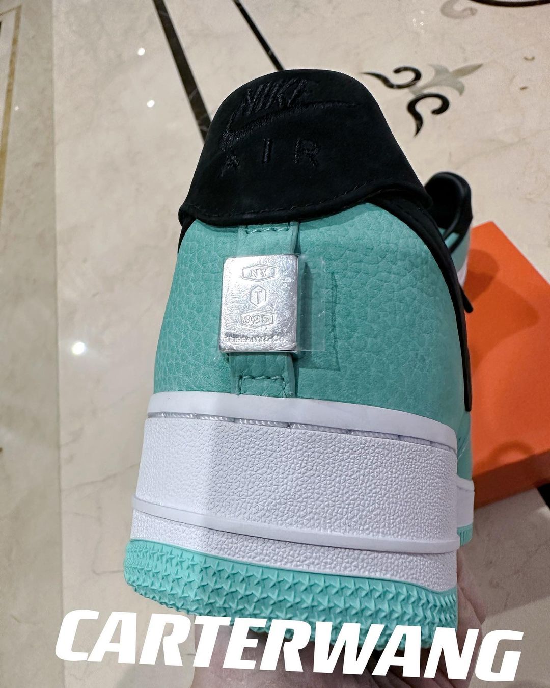 哪款設計更勝你心？Tiffany & Co. x Air Force 1 Low 