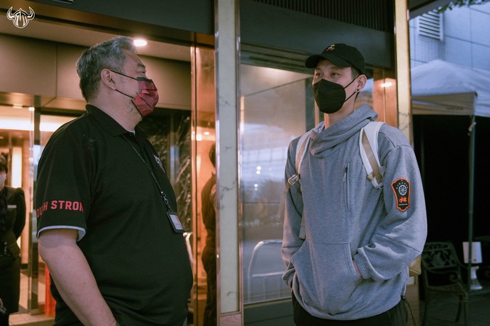 林氏兄弟正式合體！林書豪今日正式抵台，下週正式向鋼鐵人報到！