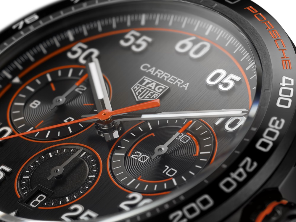 無法抵抗的黑橘潮！ TAG Heuer Carrera X Porsche Orange Racing 聯名計時腕錶登場