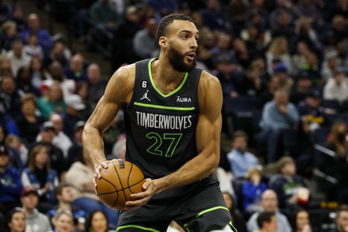 一睹野生斑馬的機會來了！ 2023 世界盃籃球賽將在台舉辦熱身賽， NBA 巨星齊聚新莊獻技！