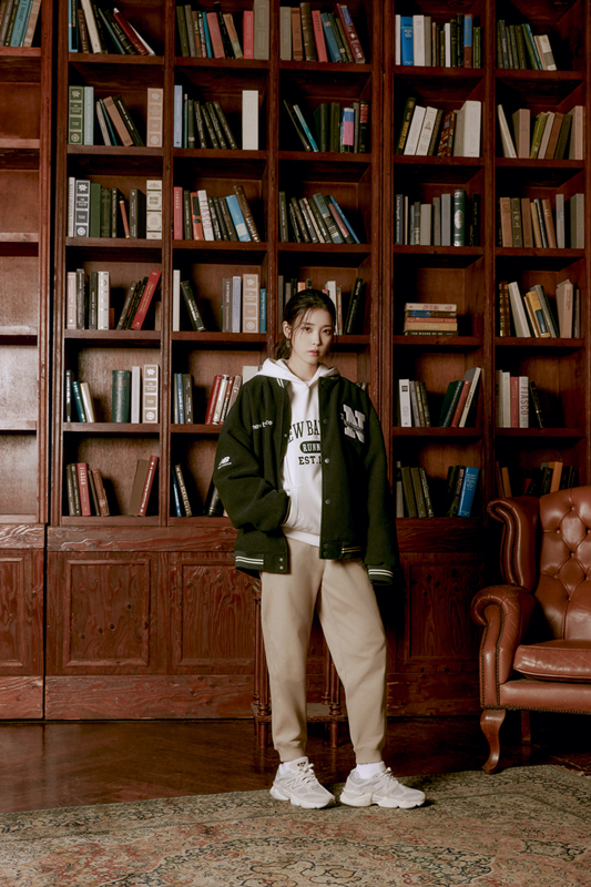 跟 IU 談場校園初戀？ New Balance 釋出 NB 1906 潮流形象店限定服飾，美式學院風強勢回歸！