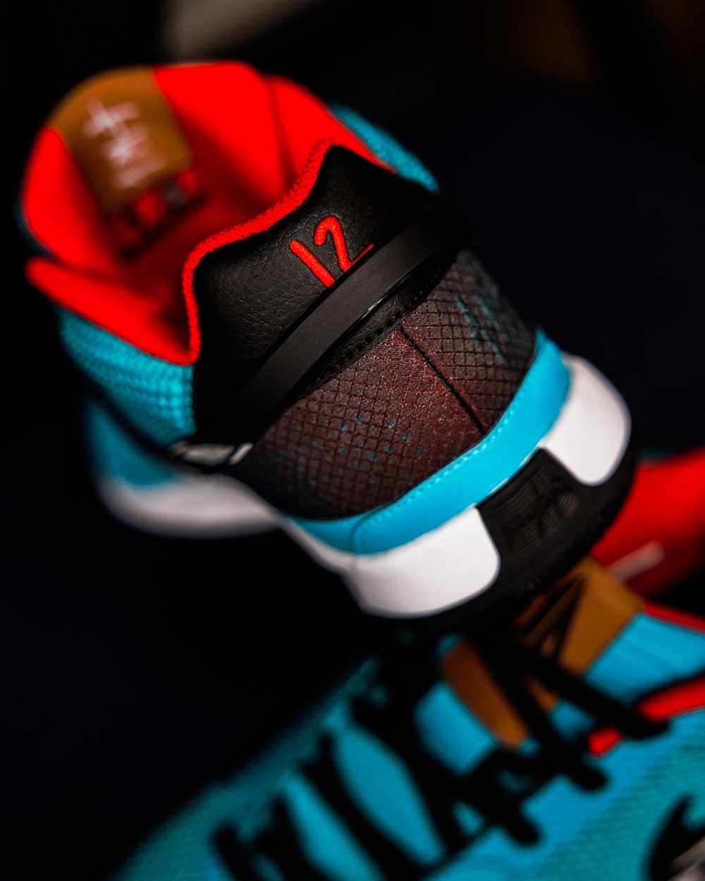 熊爪細節也太狠！Ja Morant 簽名鞋 Nike JA 1 全新配色 “Scratch” 實鞋曝光， 向灰熊過去歲月致敬！